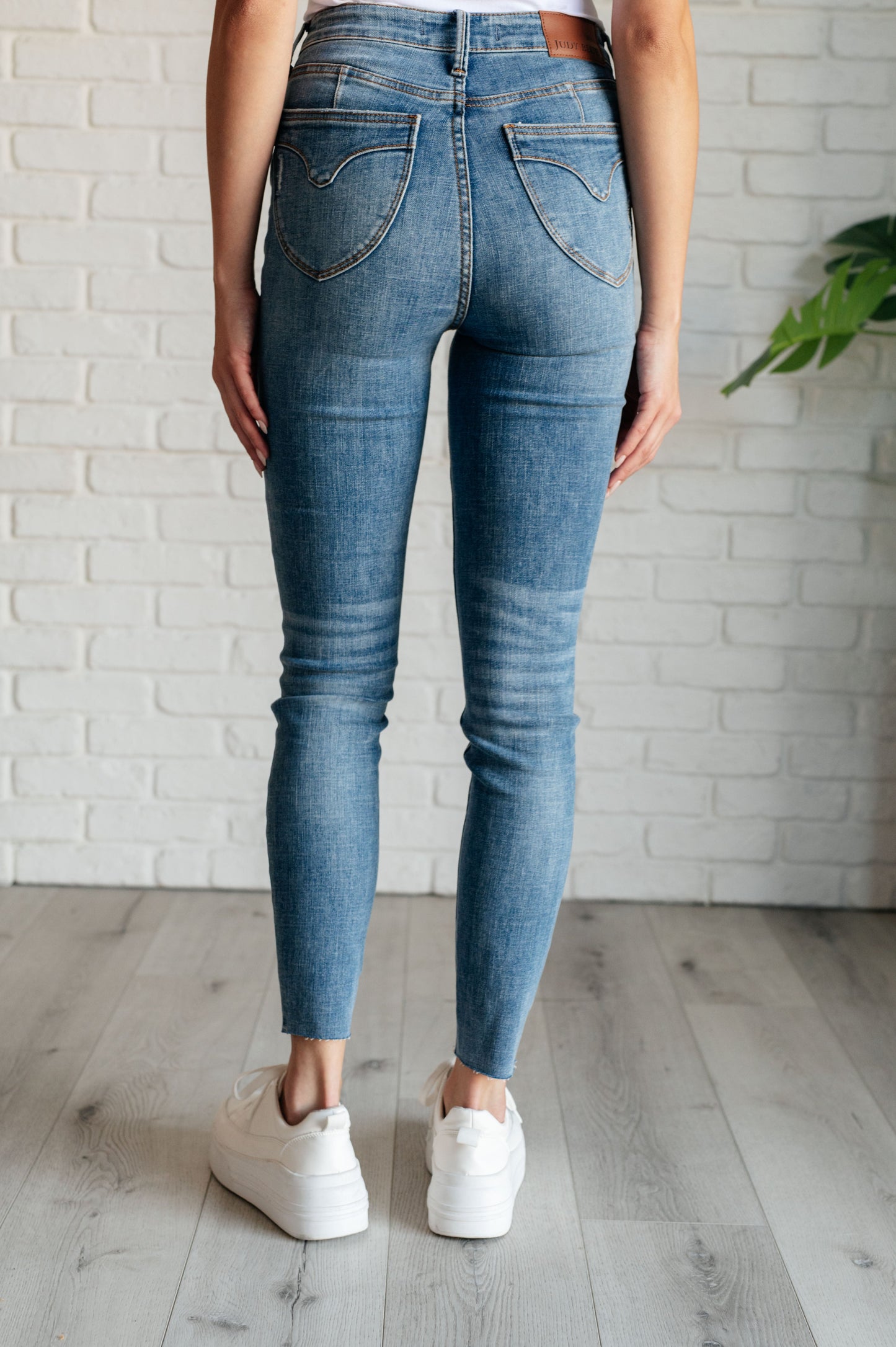 Nicole Judy Blue Skinny Jeans in Vintage Wash